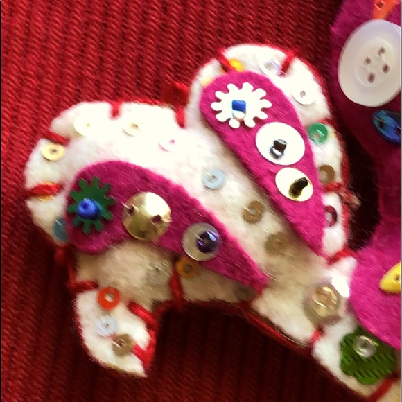 Bird Christmas ornament hand crafted in India - Picture 5 of 9